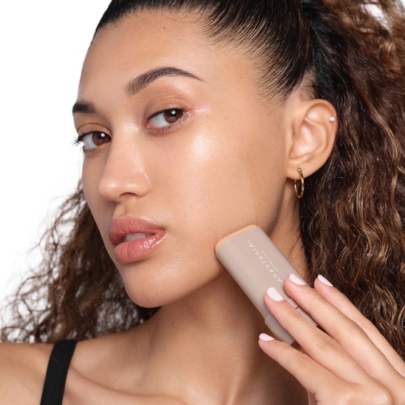 Beauty Balm Serum Boosted Skin Tint in1,2,3,4,,6,8  NEW UNUSED - Picture 3 of 11